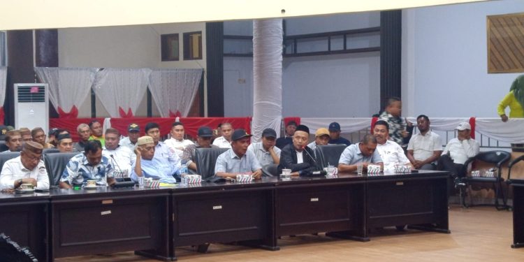 Bukti Penambang Pohuwato Bersama Petani, Kerahkan Alat Berat untuk Pengerukan Irigasi